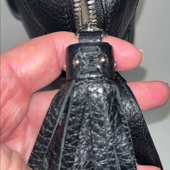 Gucci Black Soho Studded Disco Logo Leather Crossbody Bag - Picture 15 of 16